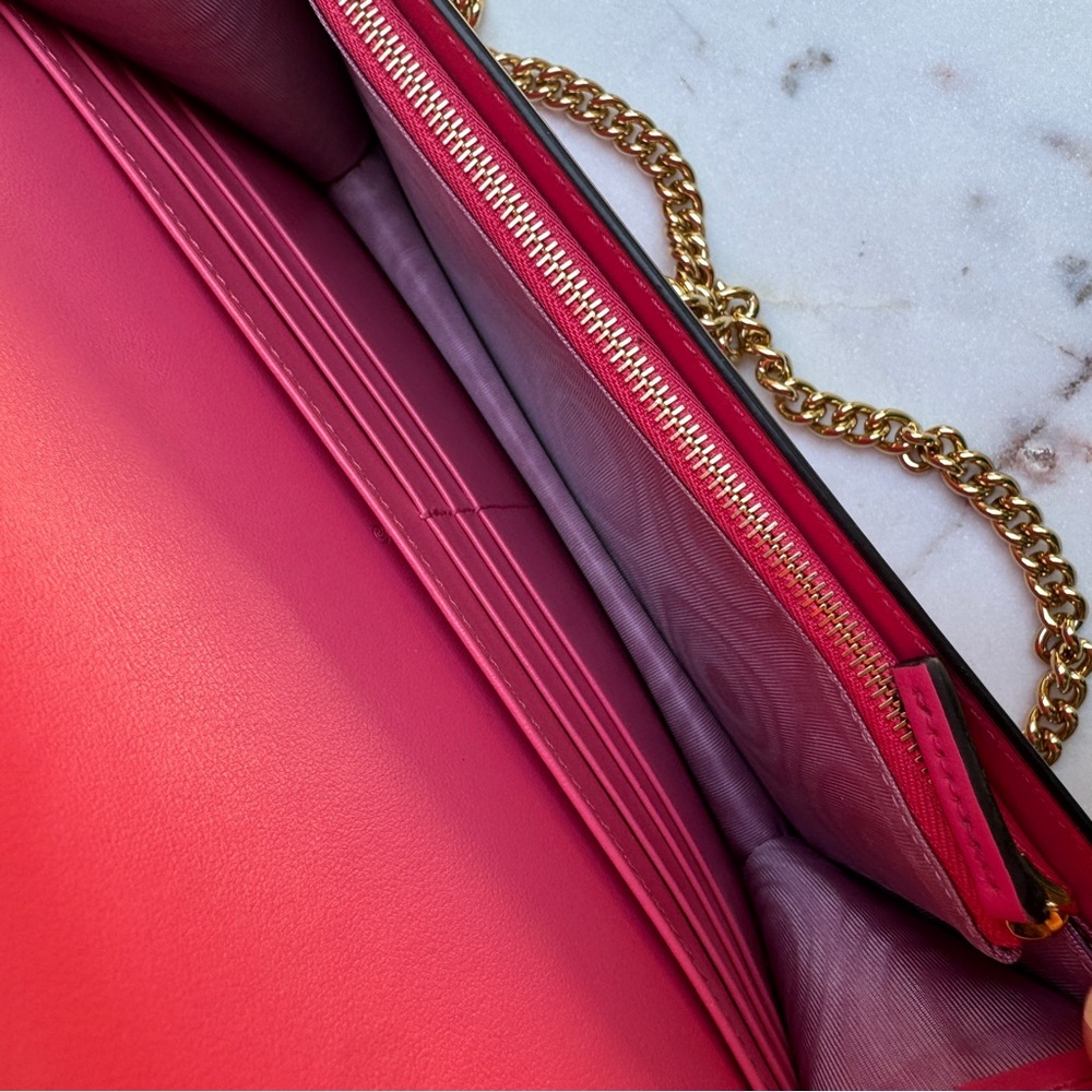 Gucci GG Matelassé Chain Wallet WOC Crossbody - Picture 13 of 14